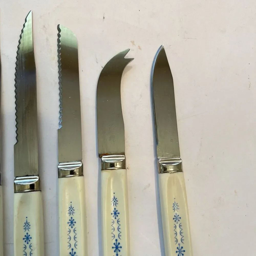 Caravelle Regent Sheffield 10 Pc Knives Blue Snowflake Starburst Pattern